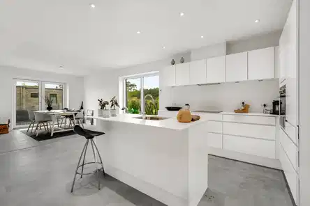 apartment Moderne 4-værelses lejlighed med lys og luft