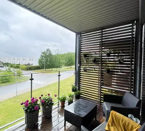 apartment Lys 75 m² bolig med overdækket altan i Gistrup