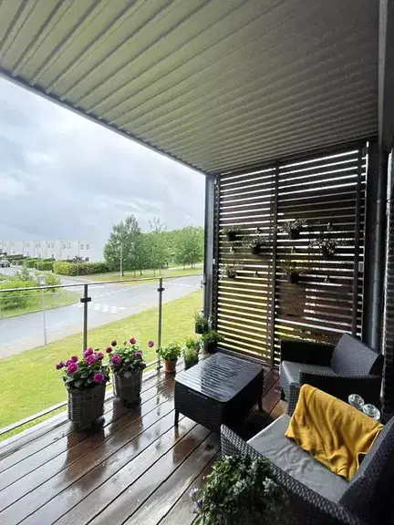 apartment Bright and modern 2-bedroom apartment with balcony