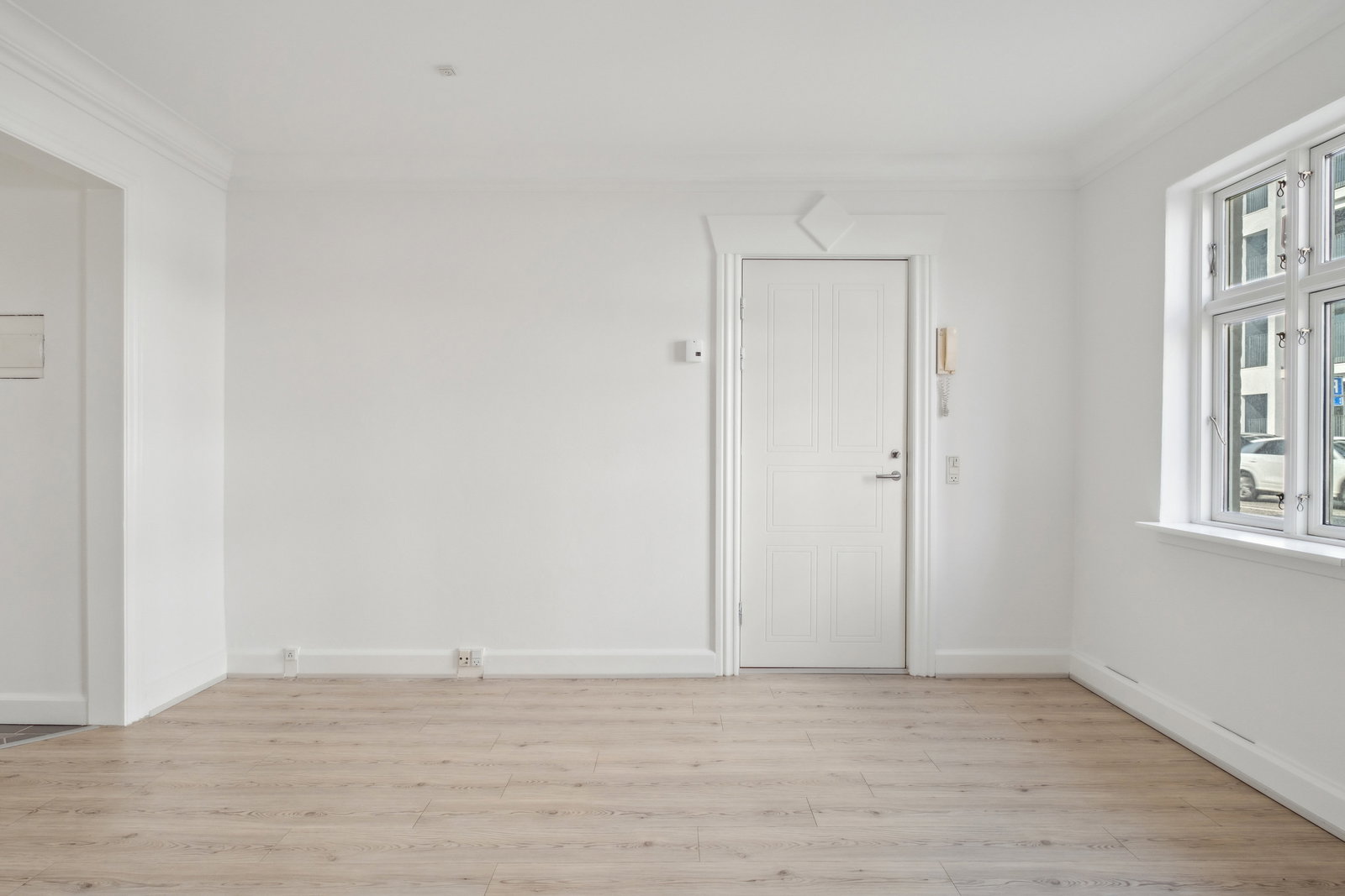 apartment Bright ground-floor apartment with direct access to the courtyard