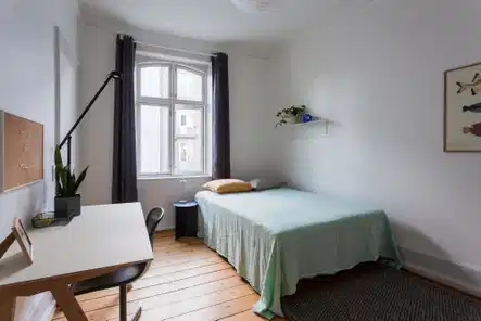 room Hyggeligt værelse i stor lejlighed på Frederiksberg