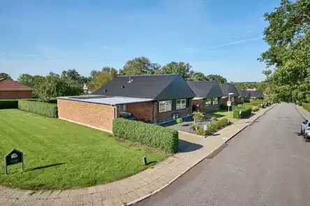 townhouse Time-limited tenancy