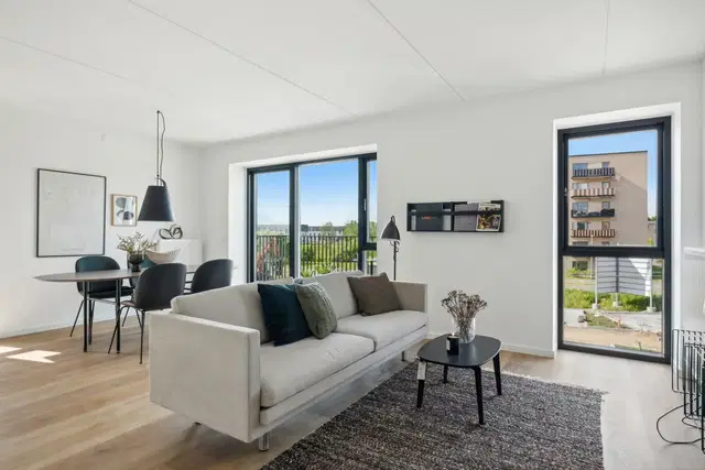 apartment Flot 3-værelses lejlighed med altan og husdyr tilladt