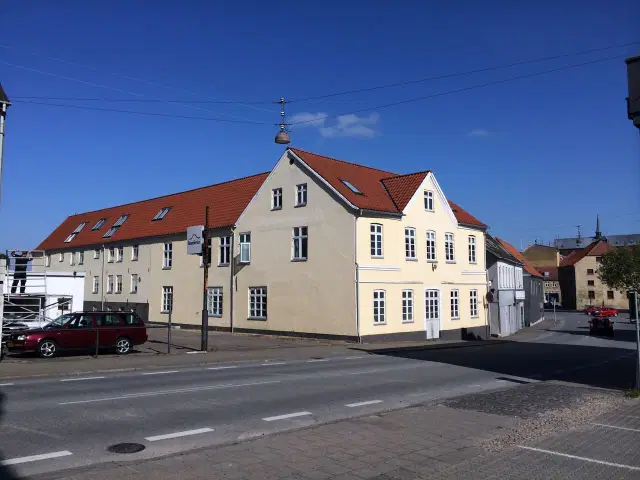 apartment Nyrenoveret 4-værelses lejlighed