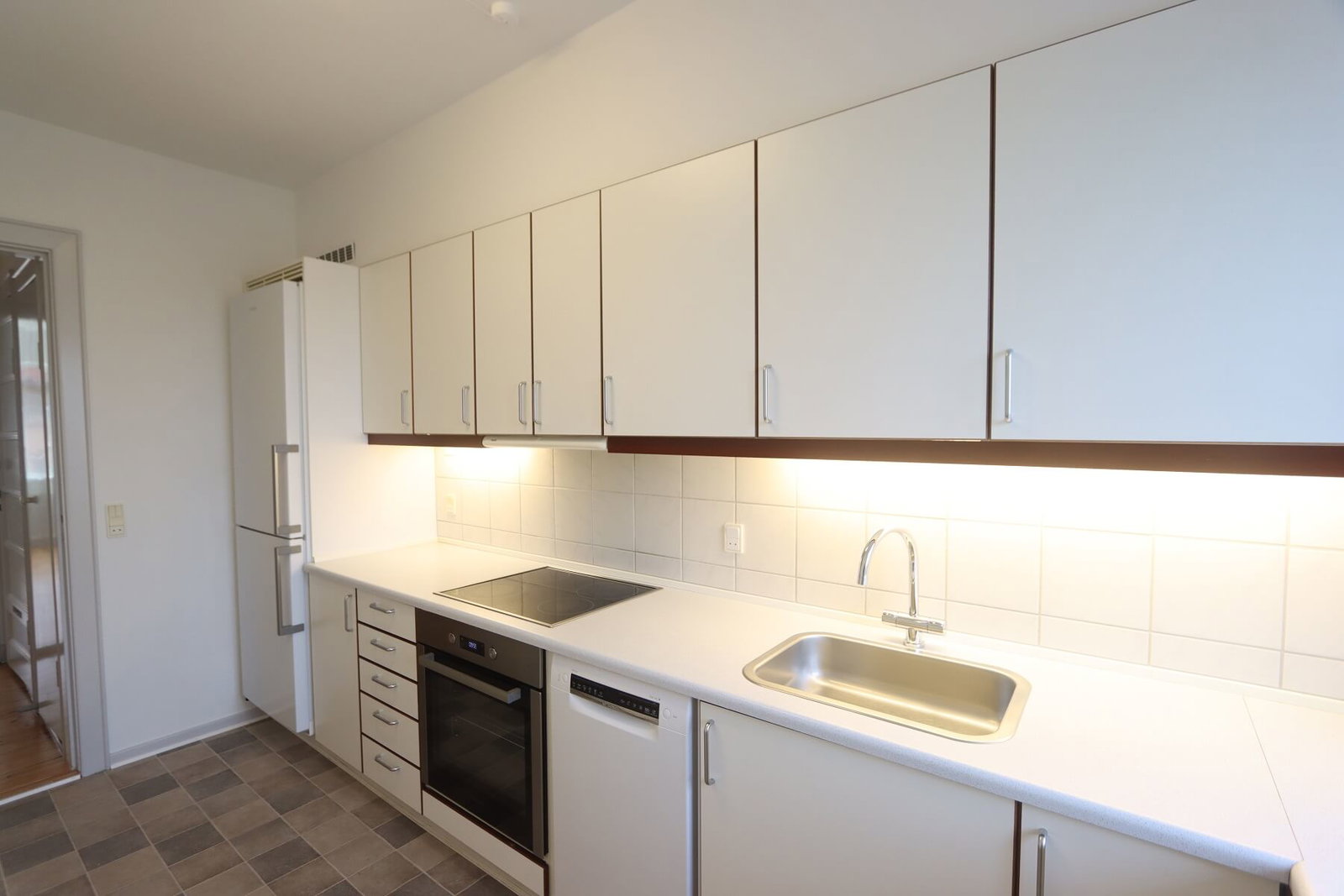 apartment Inviting 2-bedroom apartment with balcony