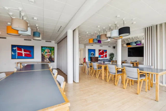 apartment Renovated 2-Room Apartment with Balcony