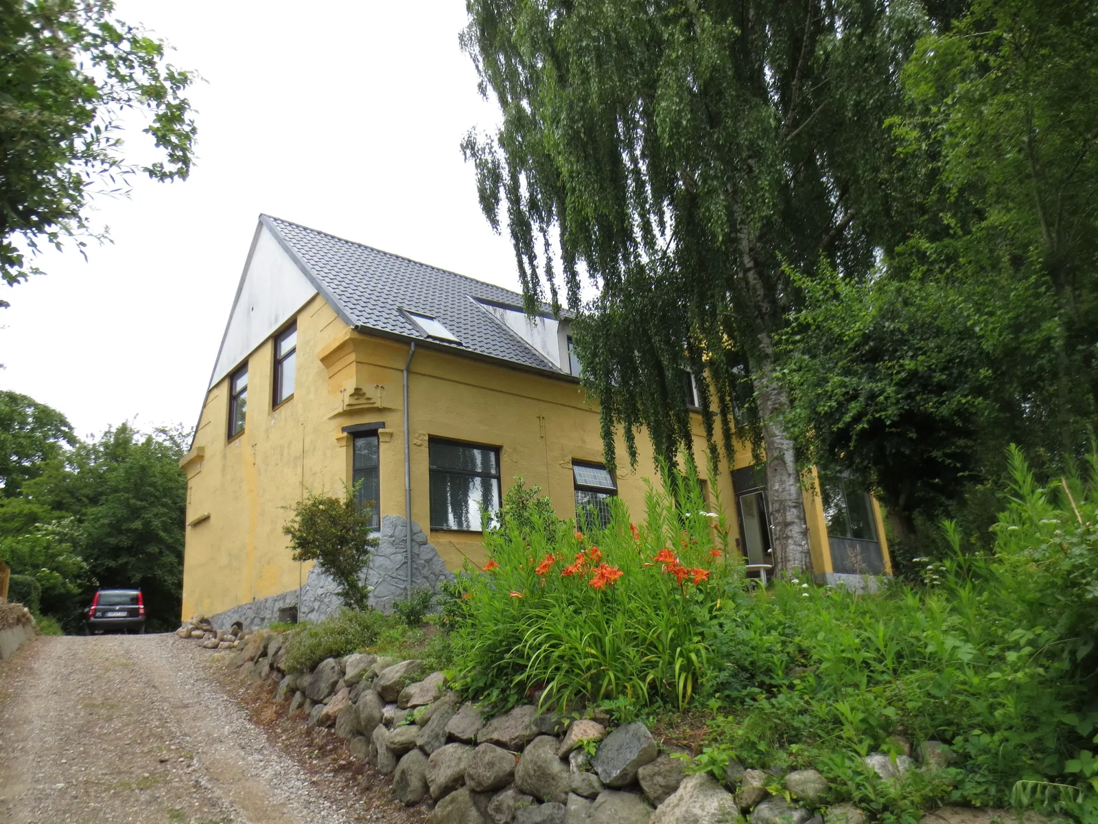 apartment Stor lejlighed med have og udestue