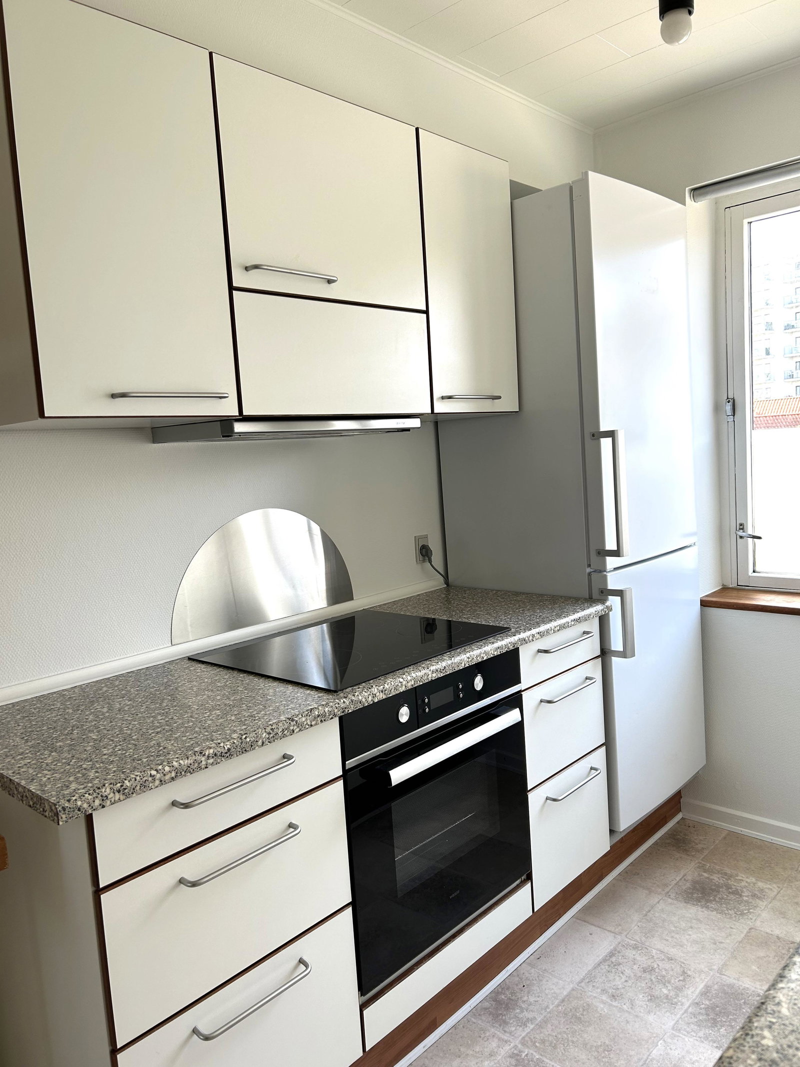 apartment Newly renovated 73 m² apartment with in-unit washer-dryer