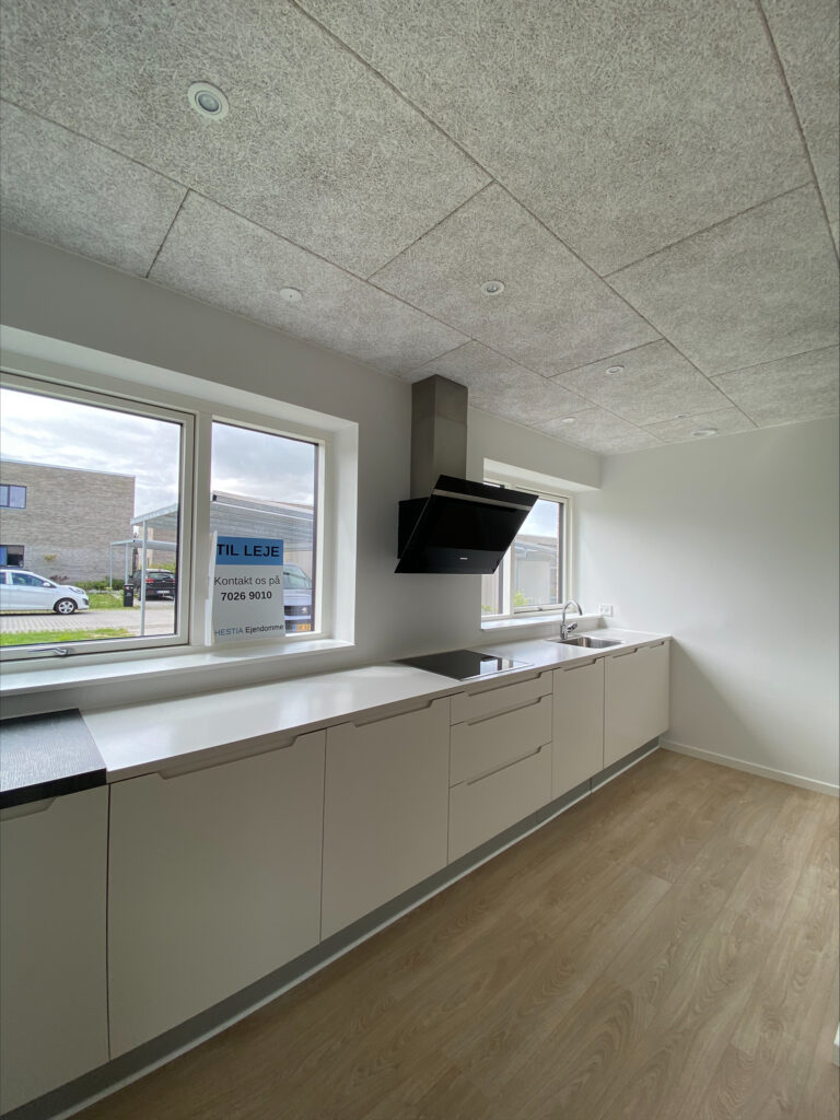 townhouse Moderne rækkehus med stor altan og egen carport
