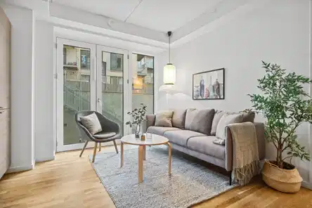 apartment Lys 4-værelses lejlighed i Aarhus C med altan