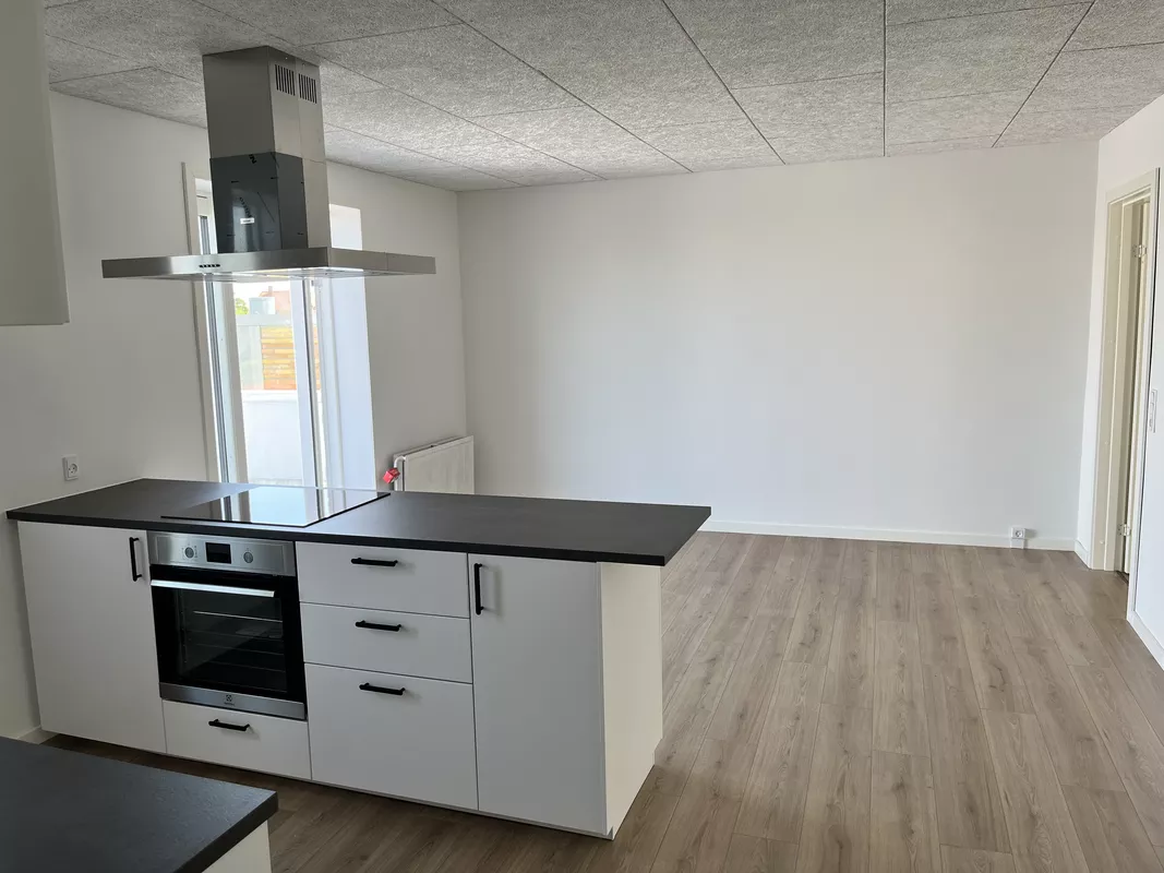 apartment Stor nyrenoveret lejlighed midt i Vrå