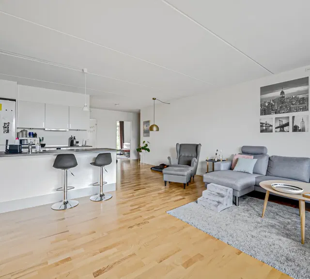 apartment Bright and Modern 3-Room Apartment with Balcony