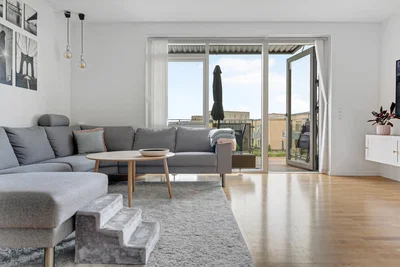 Bright and Modern 3-Room Apartment with Balcony - Overblikket, Aalborg - 4