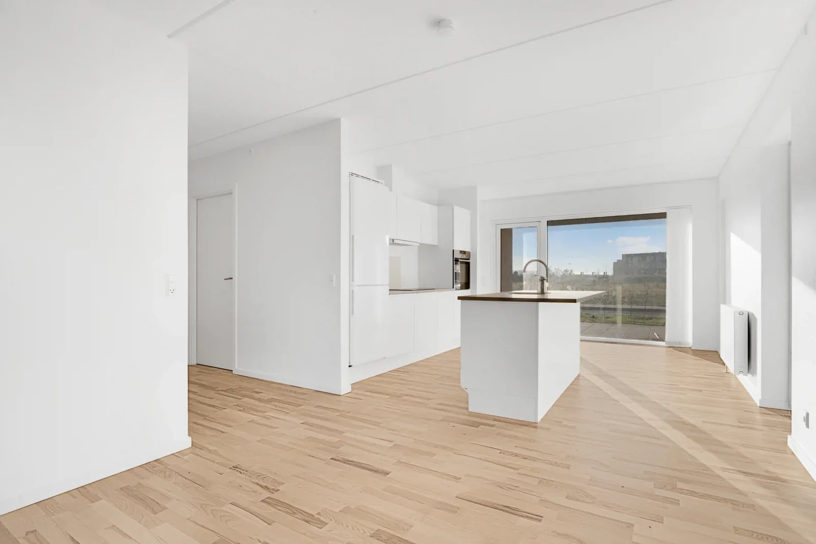 apartment Bright 3-Room Apartment with Balcony in Hasserislund