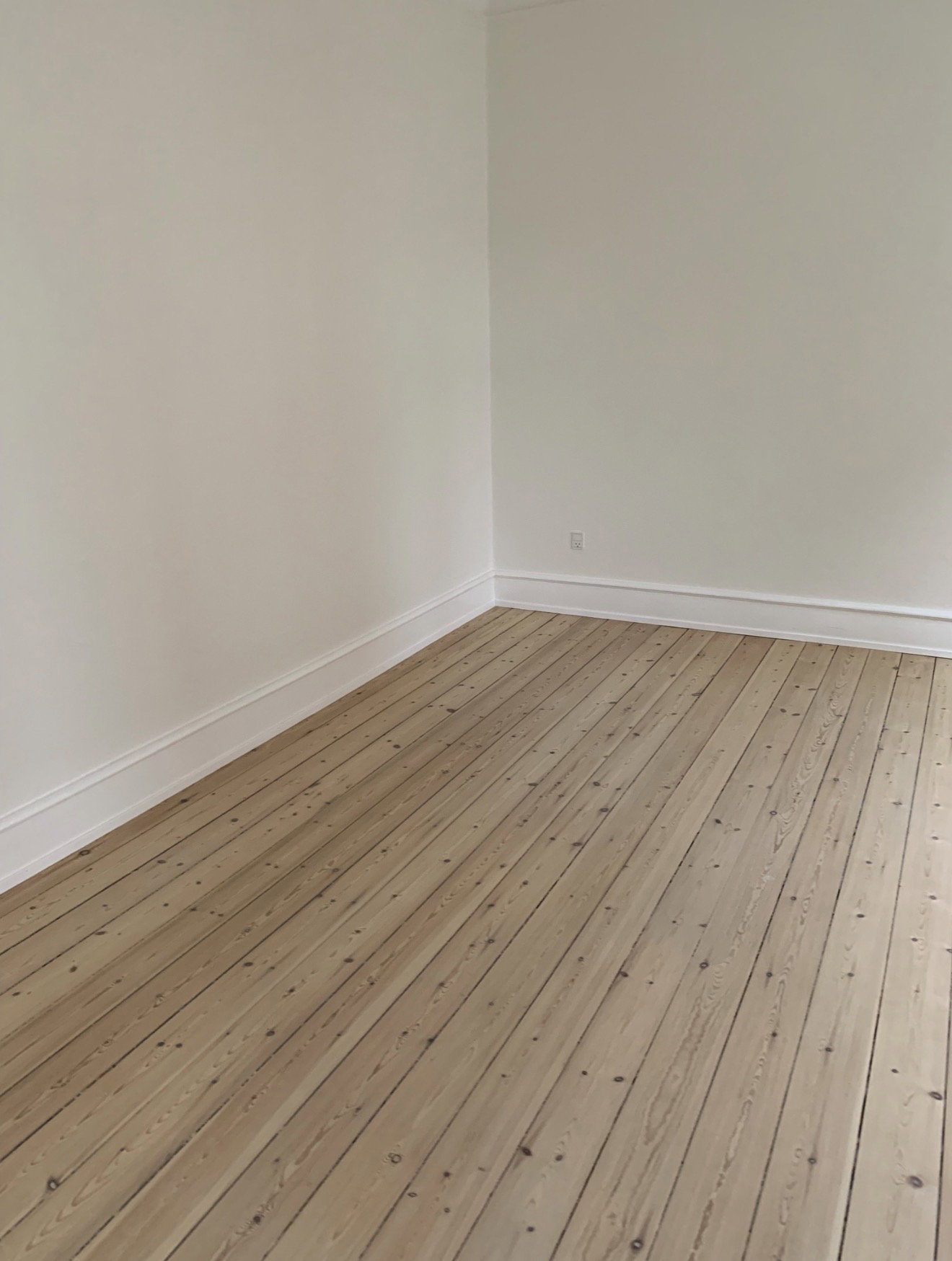 apartment Velholdt 4-værelses lejlighed med p-plads