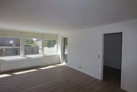 apartment Lys, totalrenoveret lejlighed med altan