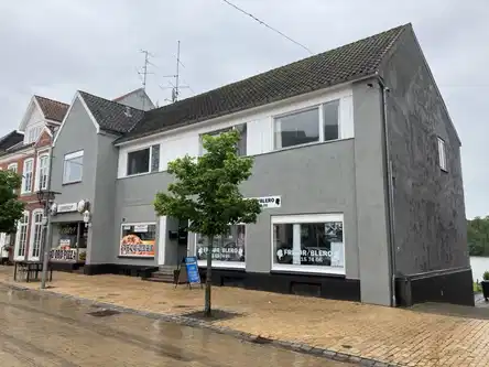 apartment Lys 95 m² lejlighed ved Slotssøen i Gråsten