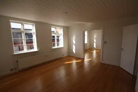 apartment Rummelig 3-værelses lejlighed 82 m² i Rødkærsbro