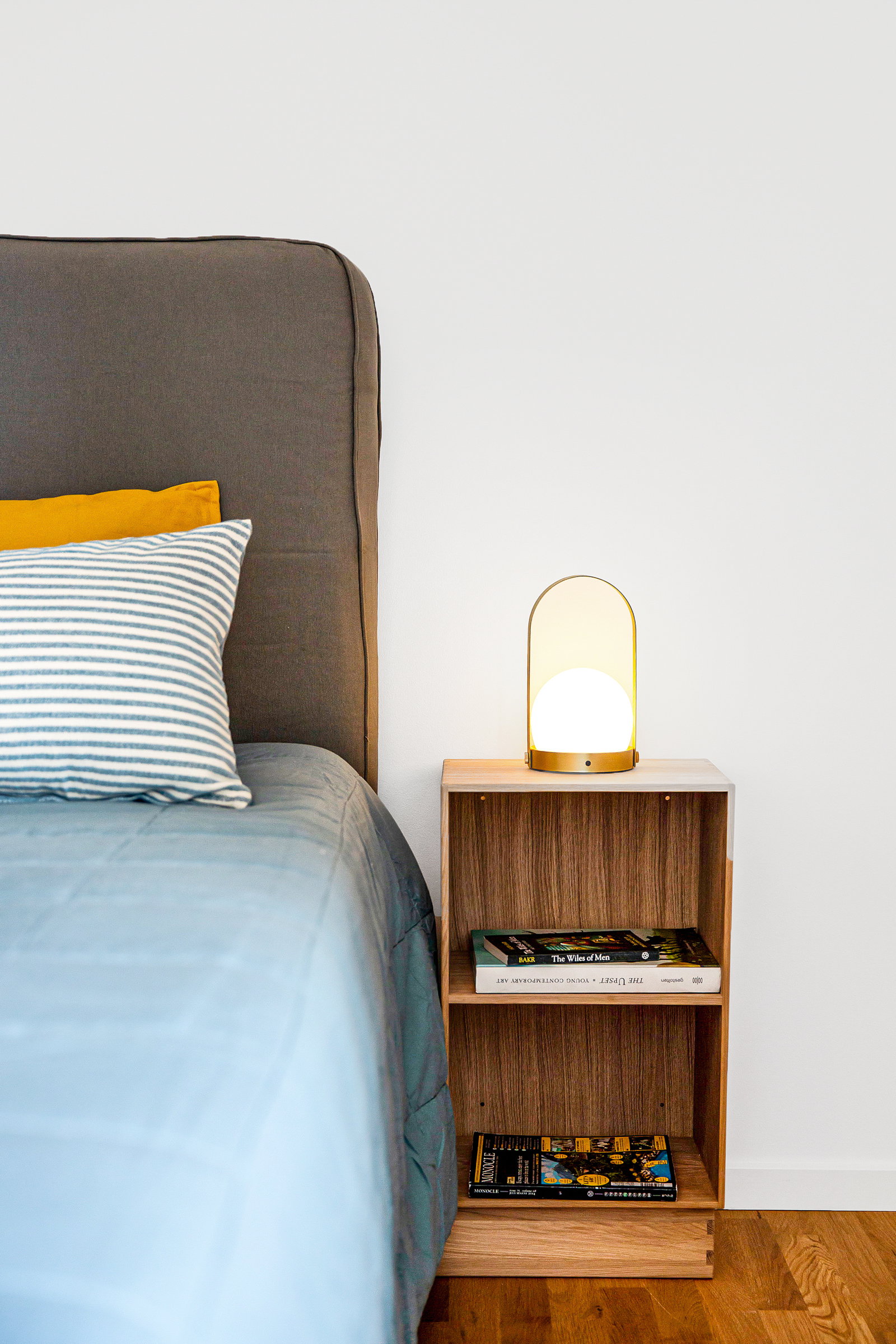 room Bright single room in a shared apartment with a city view