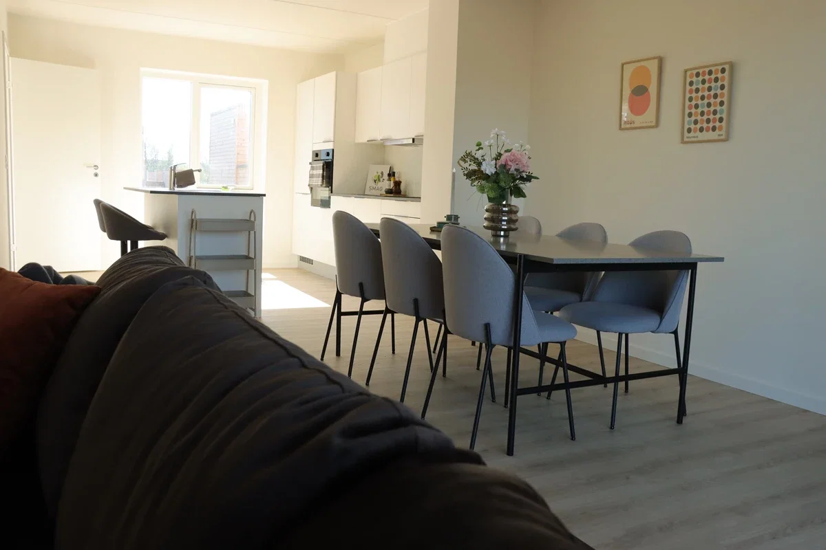 townhouse Rummelig bolig med terrasse og privat skur