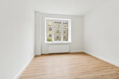 Fully Renovated 3-Room Apartment Near Louise Plads - Louisegade, Aalborg - 4