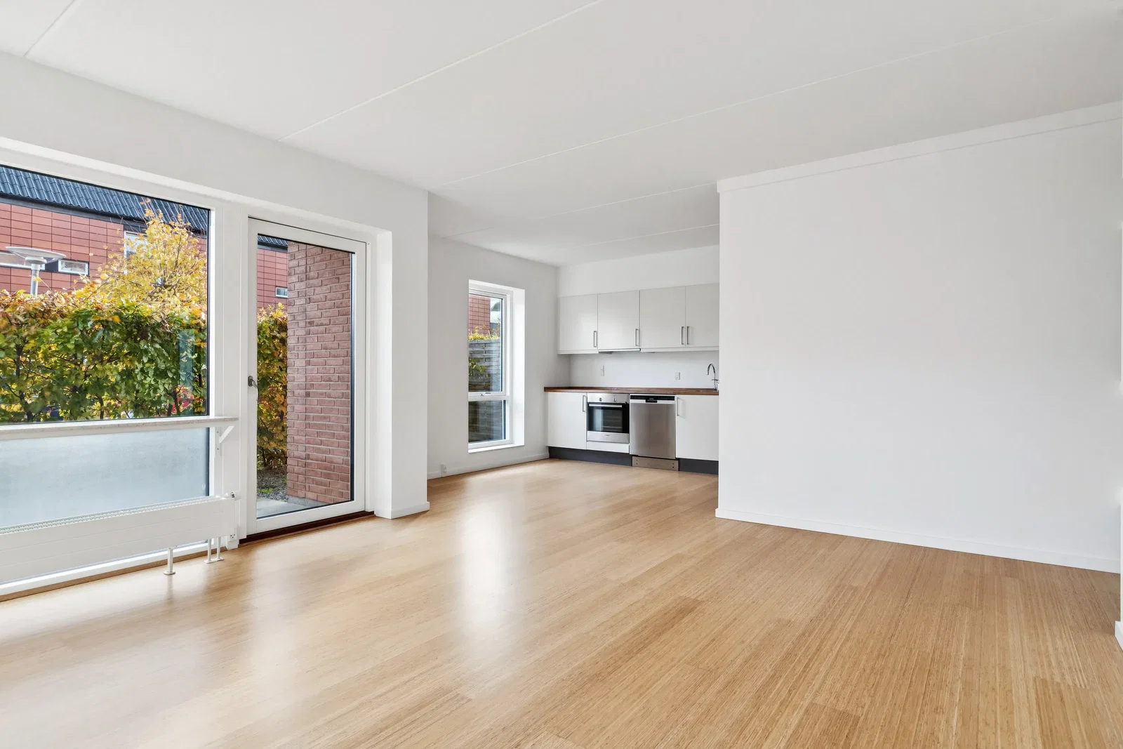 apartment Lys 3-værelses lejlighed med altan ved Solrød Strand