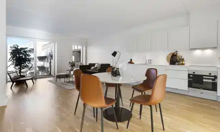 apartment Lys 104 m² lejlighed med altan ved Kalvebod Fælled