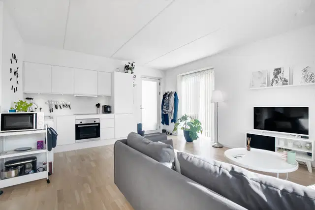 apartment Lys 3-værelses lejlighed på 91 m² i Skejbyen