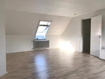 Bright 2-room apartment of 68 m² with a modern kitchen - Digmannsvej, Nørresundby - 2