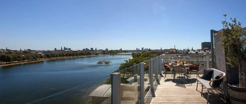apartment Eksklusiv møbleret penthouse med privat tagterrasse og panoramaudsigt over København til udlejning for 6-12 mdr.