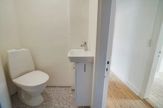 apartment 3-værelses med god plads og central placeret