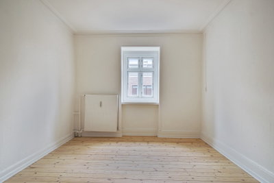 Three-room apartment with ample space and central location - Østergade, Esbjerg - 1
