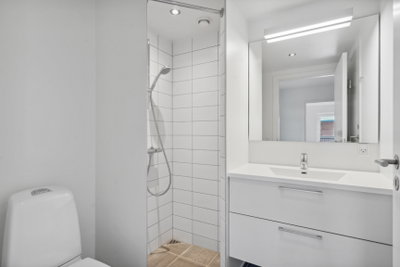 Modern and bright apartment - Østergade, Odense C - 3