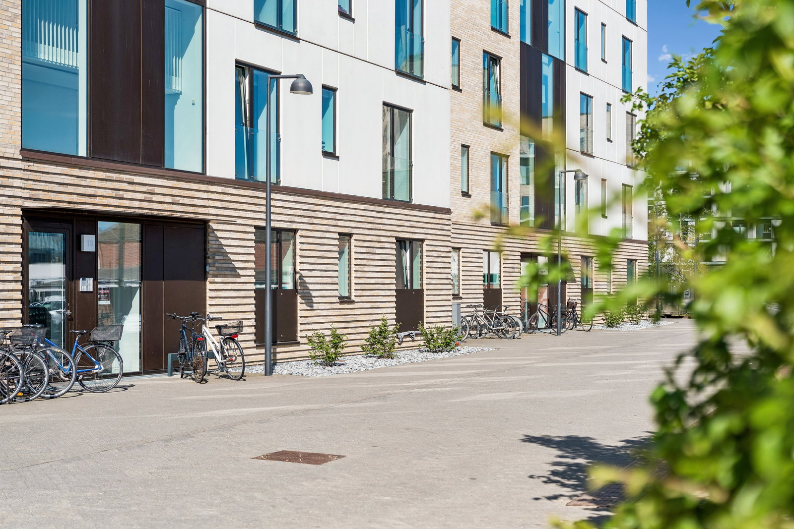 apartment Lyse lejeboliger i naturskønne omgivelser med stor, solrig altan