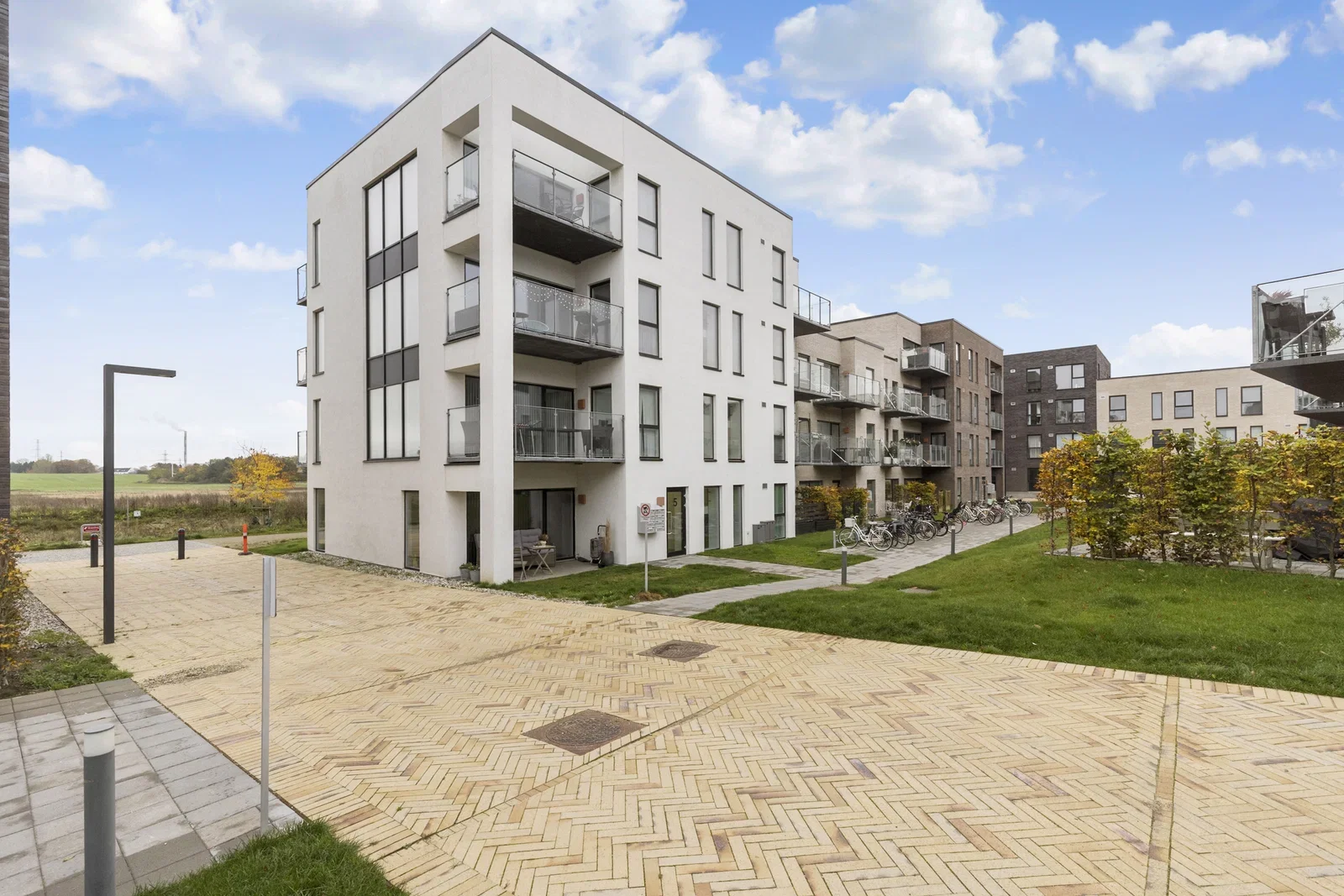 apartment Lys 2-værelses lejlighed i naturskønne omgivelser