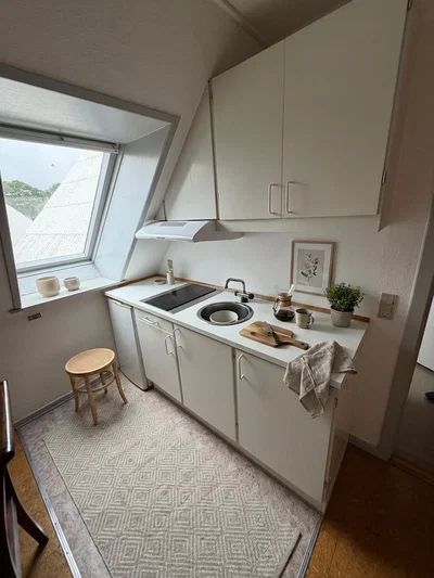 Bright two-room apartment with dormer windows, washing machine and pets allowed – 40 m2 - Langelandsgade, Hjørring - 3