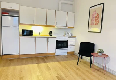 Two-room apartment of 69 m2 with elevator, French balcony and pets allowed - Furnished rental possible - Jernbanegade, Hjørring - 3