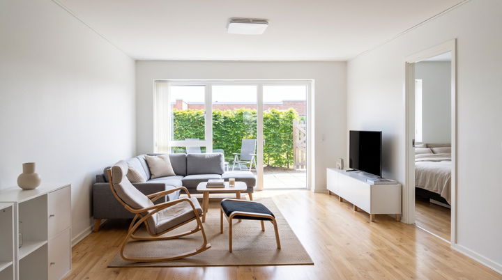 Rækkehus med terrasse – plads til familie eller delebolig - Tinbergens Alle, Gistrup - 0