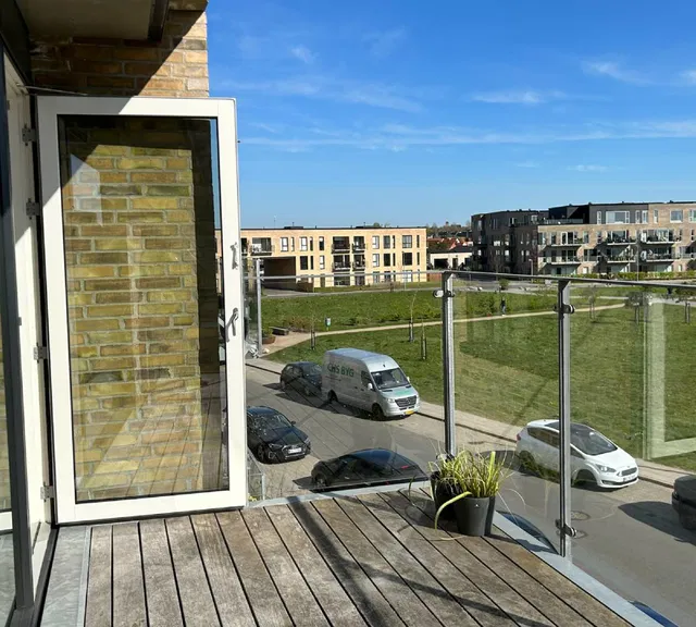 apartment 4-Room Apartment with No Overlooking