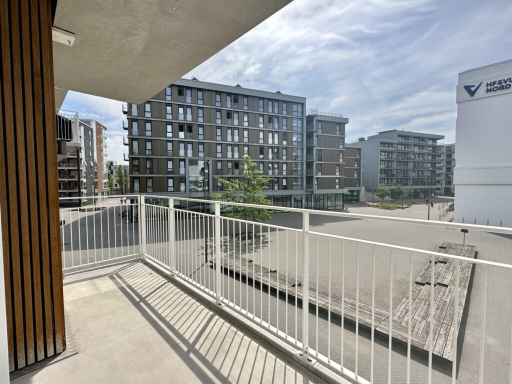 apartment Lys 3-værelses med stor altan, elevator og tagterrasse