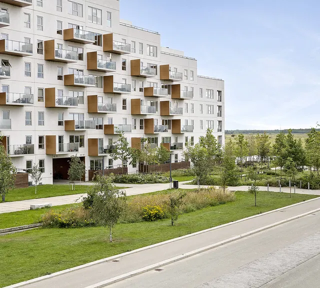 apartment 4-værelses lejlighed med to altaner og flot udsigt