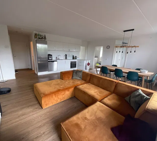 apartment Rummelig 4-værelses bolig med udsigt over Aalborg