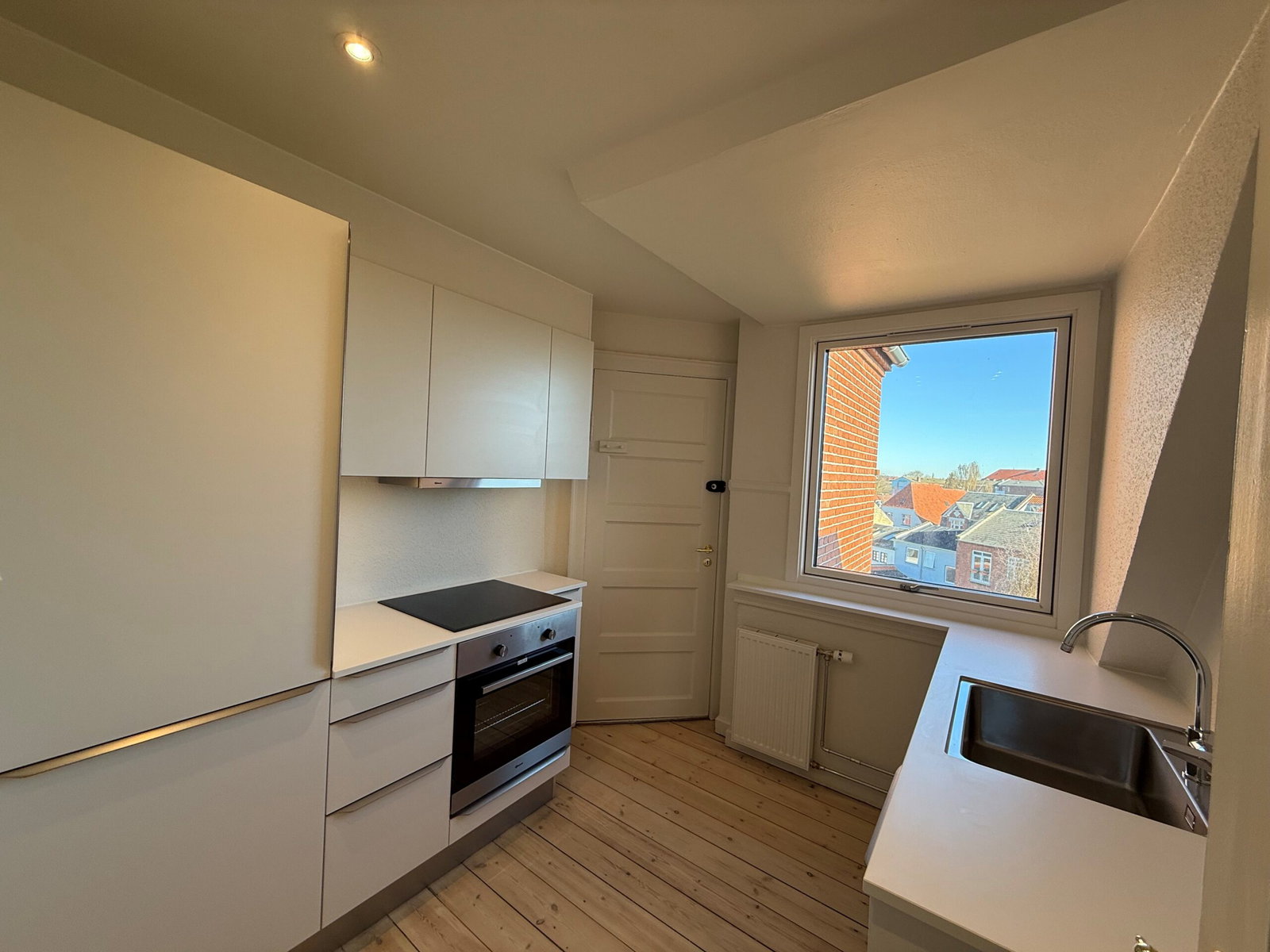 apartment Centrally located apartment with renovated kitchen