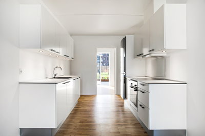 Bright 3-room apartment with a large balcony and a modern kitchen - Richard Mortensens Vej, København S - 2