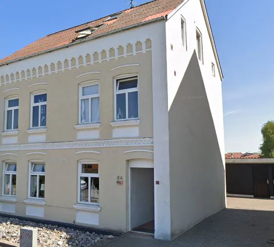 apartment Lys 1. salsbolig tæt på natur og byliv