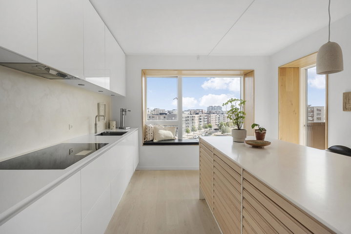 Moderne bolig i to etager med stor solrig altan - Frederikskaj, København SV - 3
