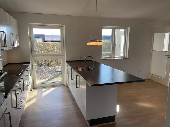 Rummeligt rækkehus med vestvendt have - Dalglimt, Vejle - 4