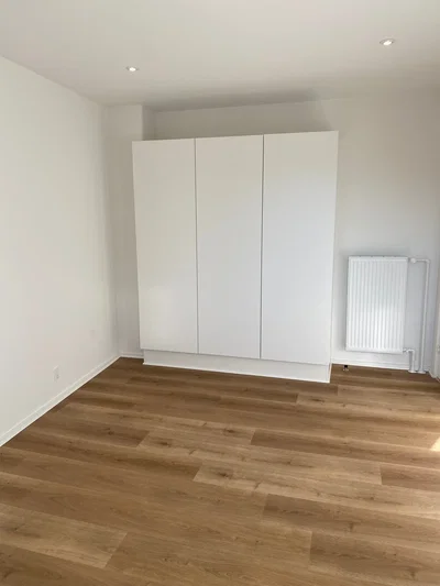 Renovated 2-Room Apartment with Balcony and Modern Amenities - Ryesgade, Aalborg - 2