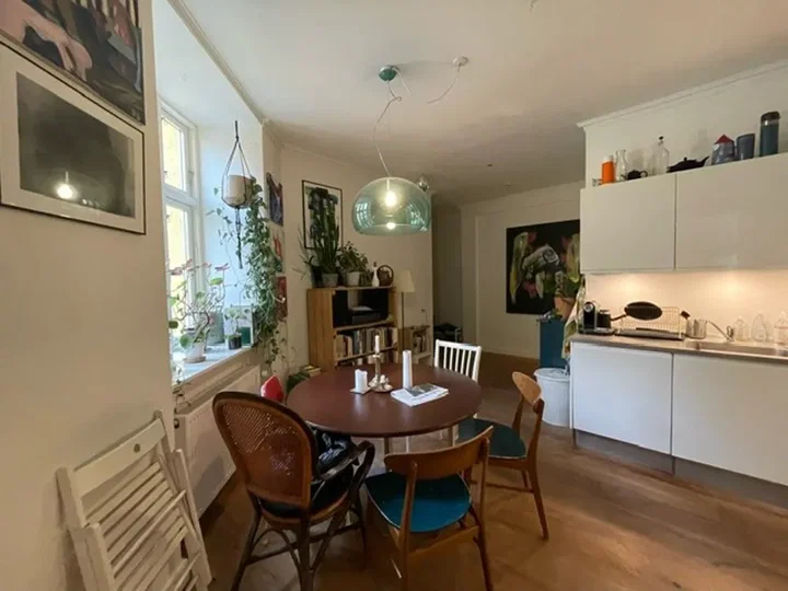 Lys 3-værelses lejlighed med central beliggenhed på Nørrebro - Nørrebrogade, København N - 3