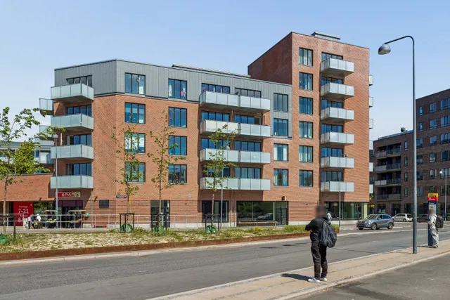 apartment Bright, high-ceilinged rental homes in green surroundings
